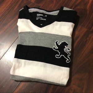 Express men’s white black T-shirt small